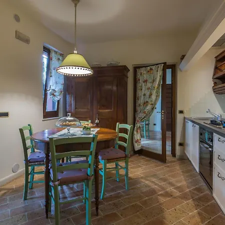 Villa Monticelli Serrungarina